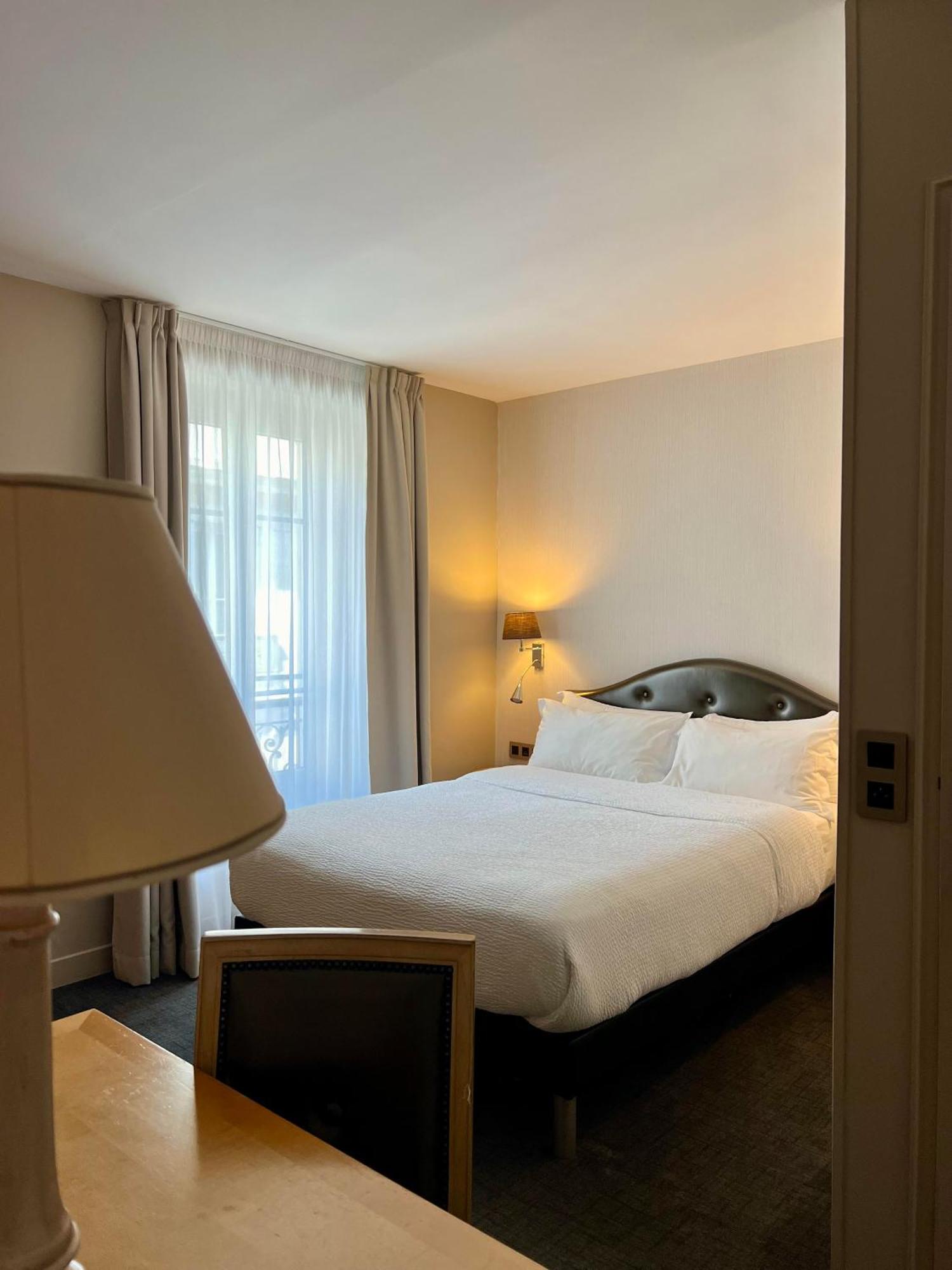 Hotel Central Saint Germain Paris Oda fotoğraf